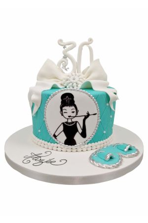 Gâteau façon « Petit-déjeuner chez Tiffany », édition Audrey Hepburn.