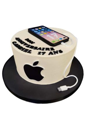 Un gâteau d'anniversaire à thème Smartphone Apple pour les 17 ans de Gabriel