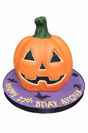 Pumpkin Shaped Halloween Cake