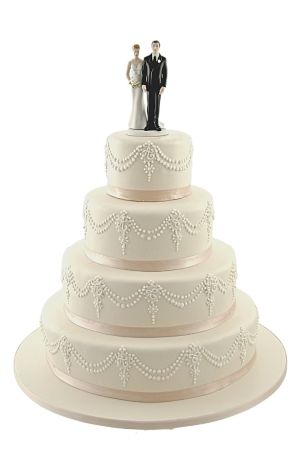 Vintage romantic wedding cake