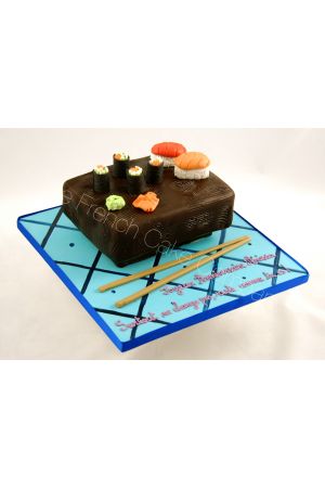 Gâteau anniversaire Japon et sushis