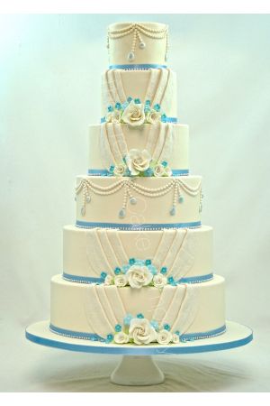 touch of blue wedding cake