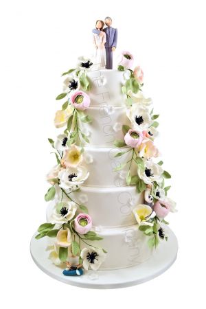 Romantic chic wedding cake