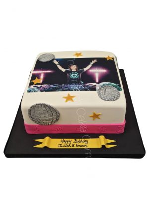 David Guetta birthday cake