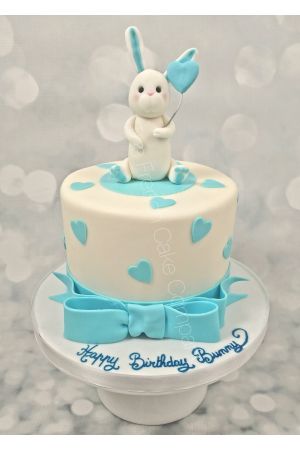 Rabbit birthday cake for boys