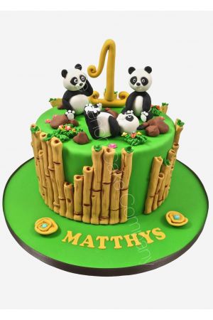 Cute pandas birthday cake