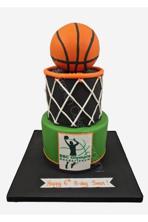 Basketball team birthday cake