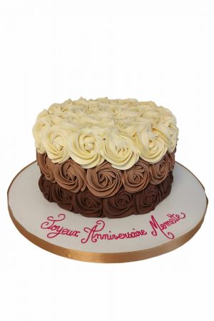 Chocolate rose buttercream cake