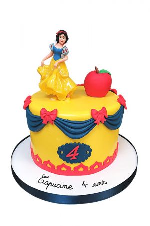 Snow White birthday cake