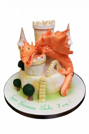 Gâteau château médiéval et dragon