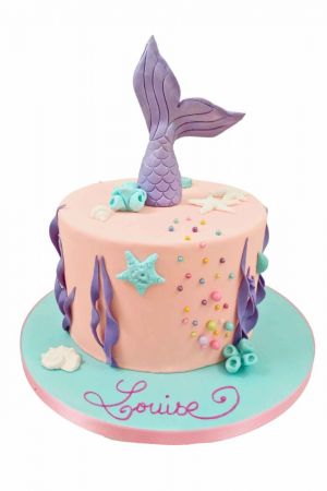 Mermaid tail and sea birthday cake