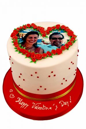 Saint Valentine cake with a photo
