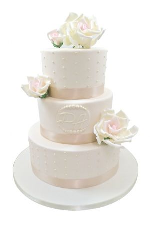 Romantic flower wedding cake