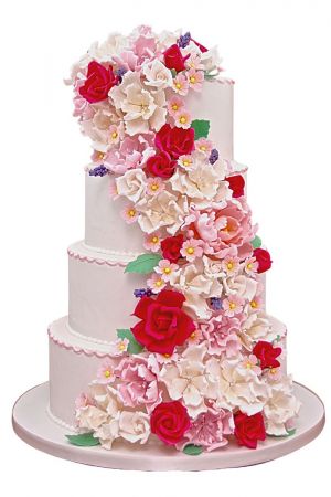 Gâteau de mariage fleurs champêtres
