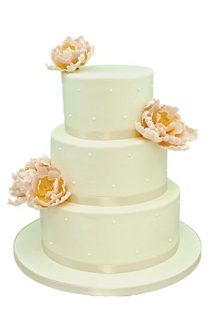 Elegant peony wedding cake